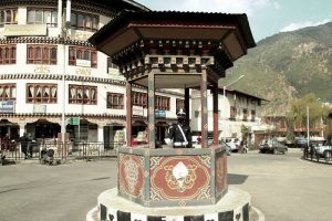 Bhutam-Thimphu-Traffic-Lights-Policeman-Norzin-Lam-road